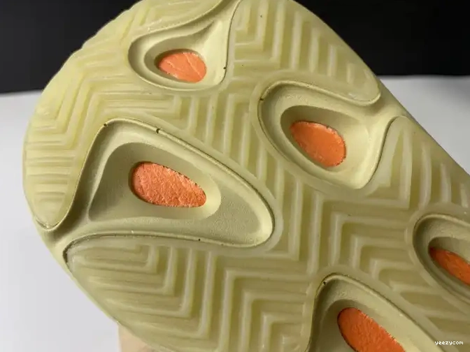 V3 YEEZY ADIDAS SRPHYM